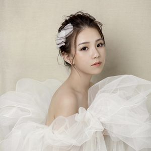 原神琳妮特裸体❌开腿黄漫
