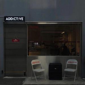 妹妹帮我用脚射
