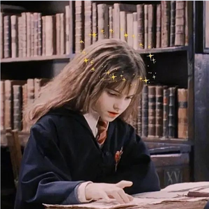 妹妹帮我用脚射
