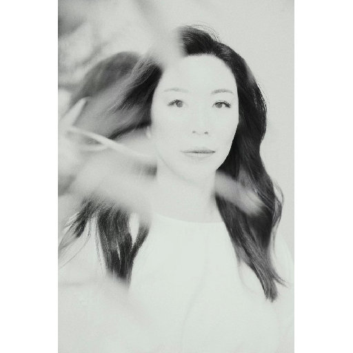 妹妹帮我用脚射
